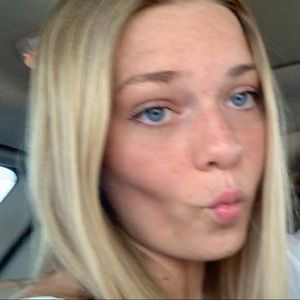 Meet your Posher, Emory